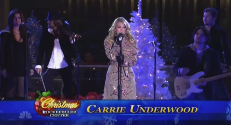 Lovely Christmas Classic: “Do You Hear What I Hear?” Featuring Carrie Underwood