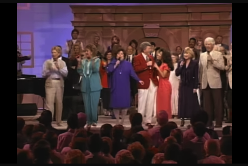 “I’m Saved (And I Know That I Am)” – Bill & Gloria Gaither Classic Video  [Live]